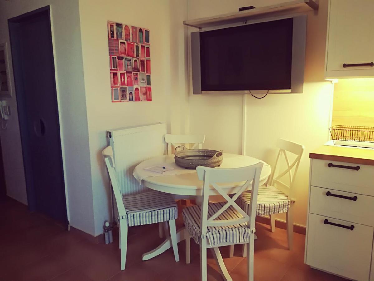 Вилла Lux House Next To The Airport Of Athens. Transport 24H Луца Экстерьер фото