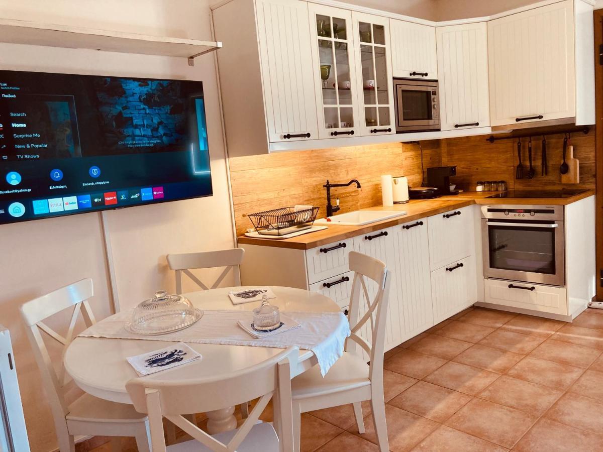 Вилла Lux House Next To The Airport Of Athens. Transport 24H Луца Экстерьер фото